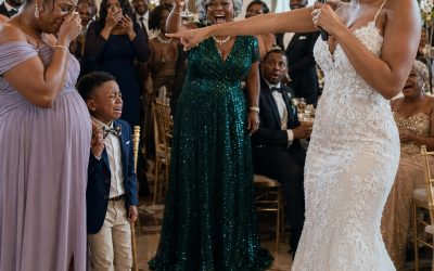 My Sister Called Me “The Single Mom Nobody Wanted” at Her Wedding—Then the Groom Took the Mic and Canceled Everything in Front of 200 Guestsvv