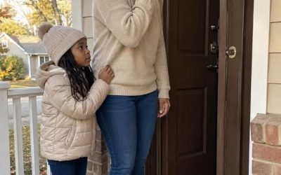 My husband had been staying at his mother’s house to look after her. Wanting to surprise him, I arrived with our 7-year-old daughter without telling him first. When we reached the house, the front door was slightly open. My daughter peeked inside, then gently pulled my sleeve and whispered, “Mom… look. But be quiet.”