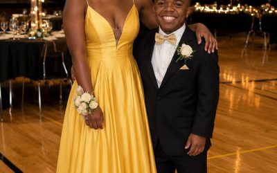 Everyone in Class Laughed at My Boyfriend Because of His Height – But at Graduation, Our Teacher Invited Us on Stage and Said Words That Left Everyone Speechless